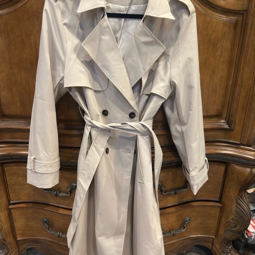 Women's Light Beige Double-Breasted Trench Coat with Belt